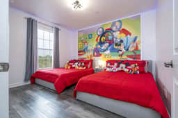 Mickey & Star Wars 3bed Condo close to Disney! | Pool On-Site - Image 3