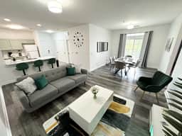 Mickey & Star Wars 3bed Condo close to Disney! | Pool On-Site - Image 2