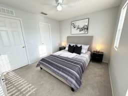 2BR Villa Near Disney & Epic Universe | Pool Access - Image 4