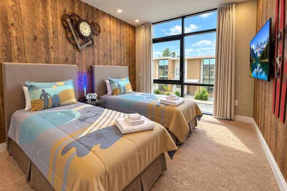 Stay Near Disney Magic | Gorgeous 4BR Villa w BBQ - Image 1