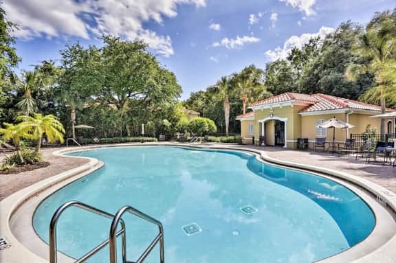 2BR Villa Near Disney & Epic Universe | Pool Access - Image 5