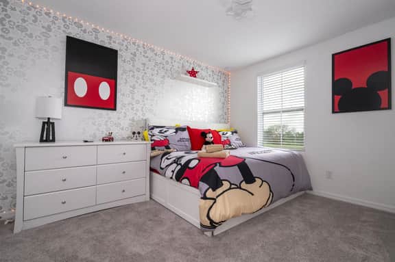 Elegant Villa Close to Disney | Pool & Mini Golf - Image 2